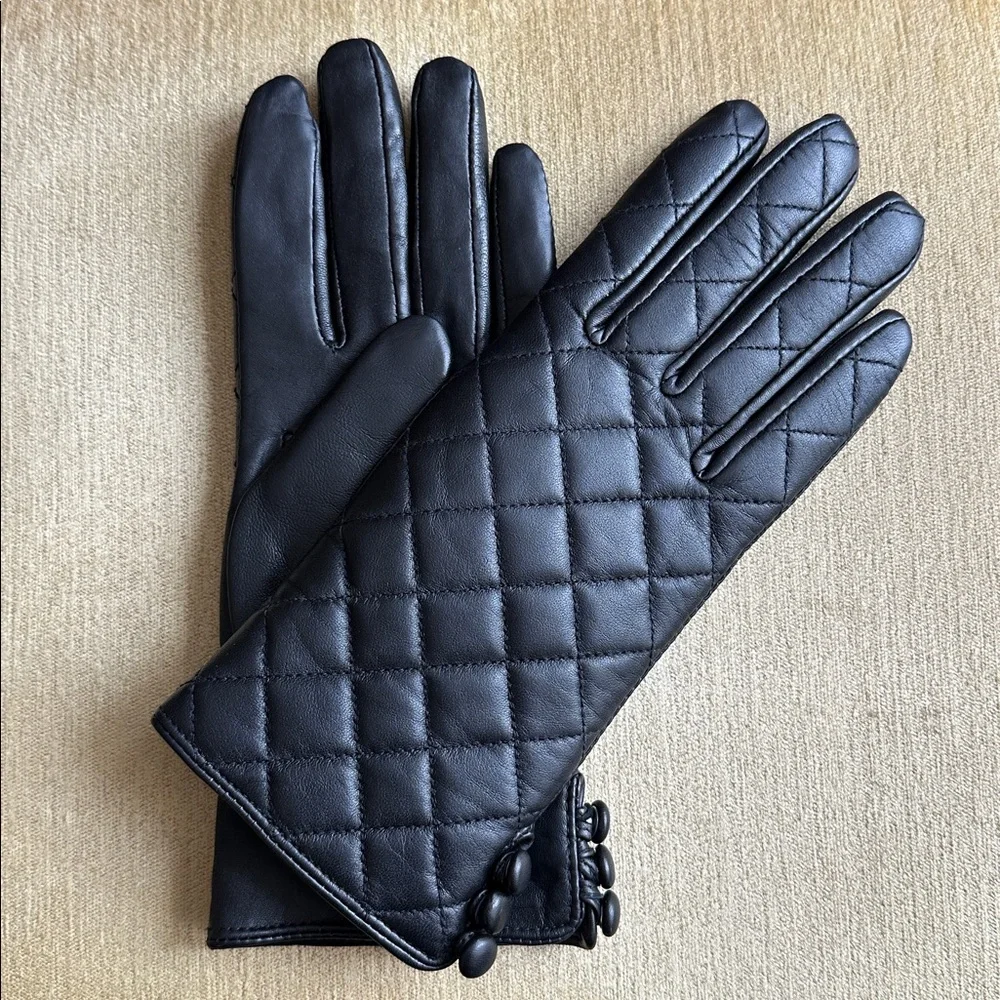 Dennis Basso Black Quilted Leather Gloves with Buttons Women's Size S